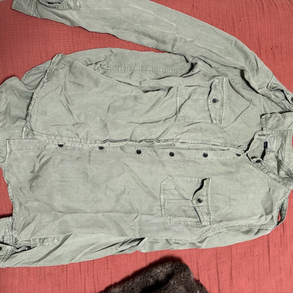 American Eagle Outfitters Women's Light Gray/Green Button Down Shirt